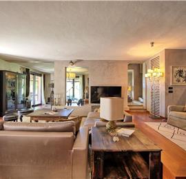 5 bedroom villa with pool and tennis court near San Gimignano, sleeps 10